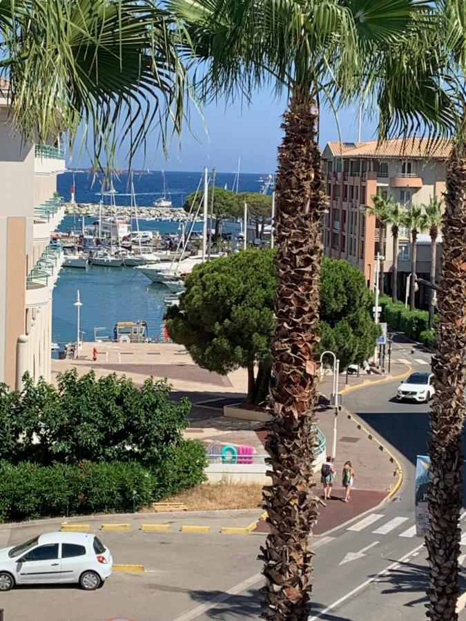 Port Frejus - Le Romanee - Appartement Vue Mer - 2 Chambres Екстер'єр фото